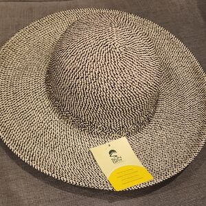 Sun Dry Black and White Wide Brim Hat